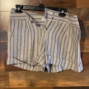 Loft shorts with gold shimmer